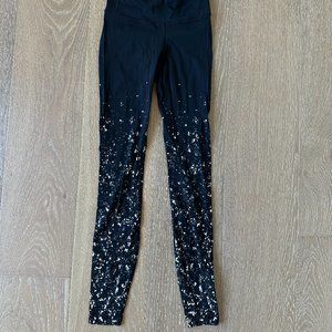 Lululemon Silver and White Metallic Tights Leggings - Size 2